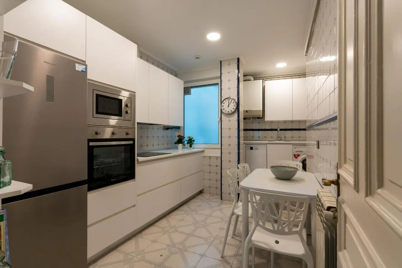 Amama Apartment By People Rentals 毕尔巴鄂 0*,